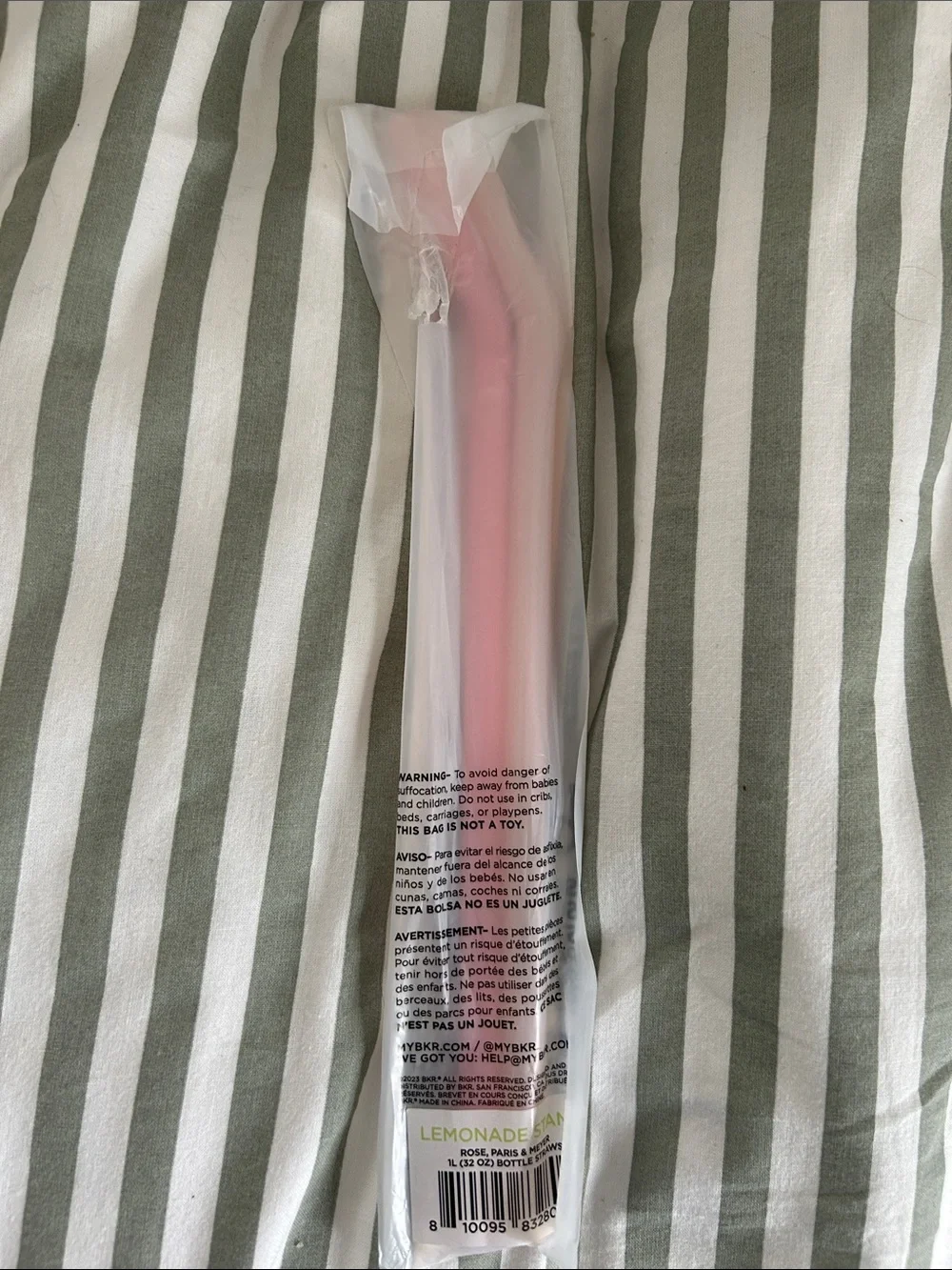 bkr big straws in Lemonade Stand